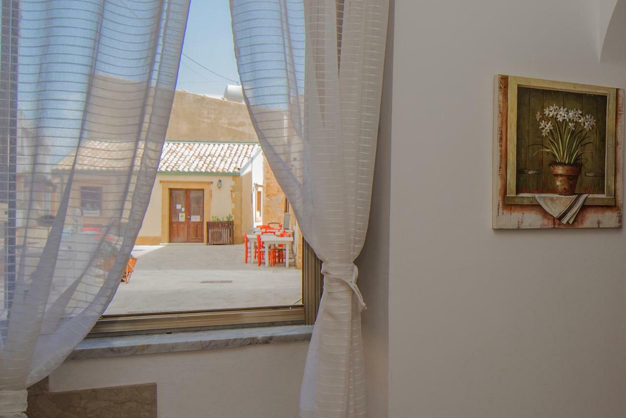 Un Affaccio Sul Borgo Appartamento Marzamemi Esterno foto